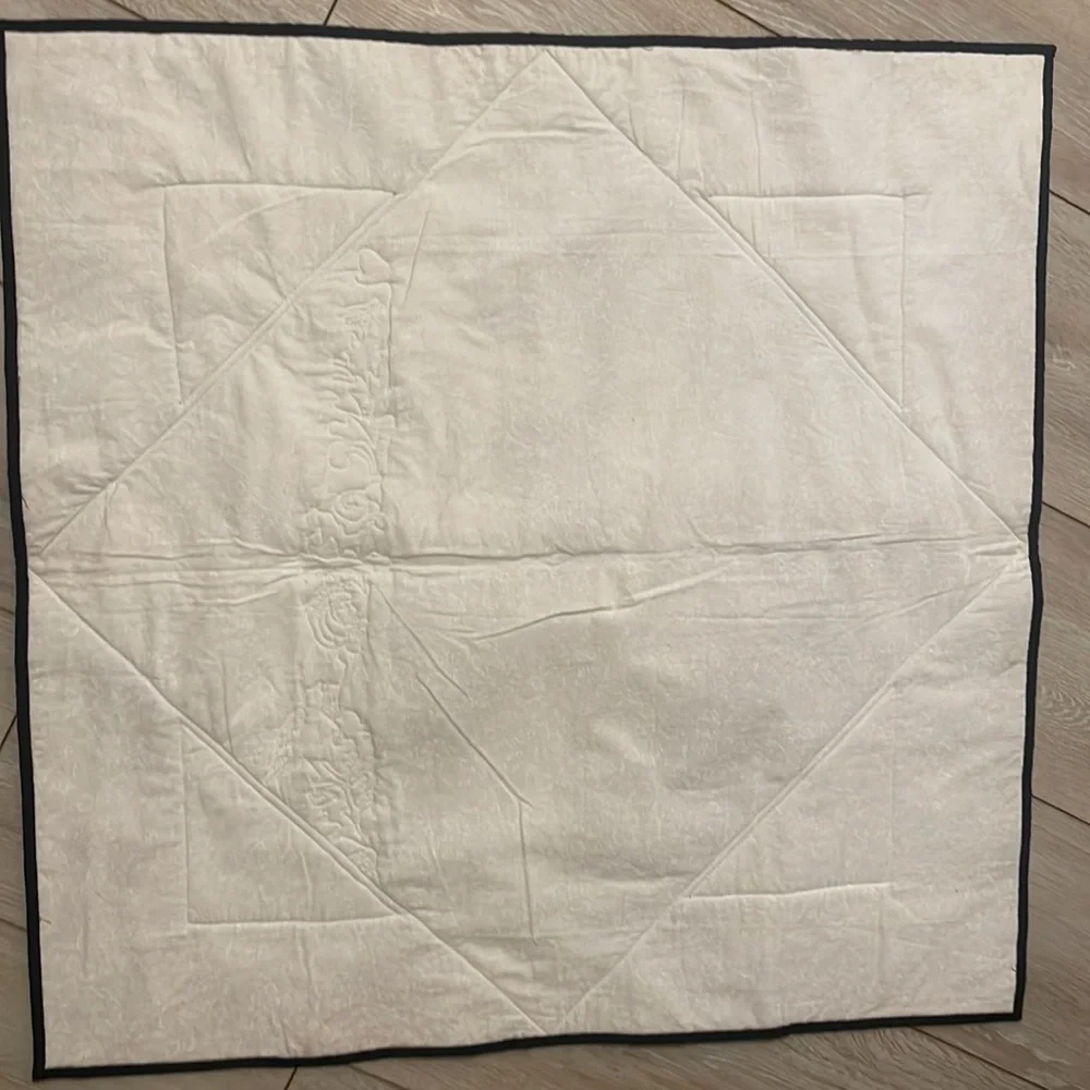 New handmade winter quilt wall hanging - log cabin, holiday, gift